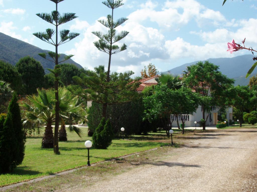 Finikes Studios Kefalonia Sami  Exteriör bild