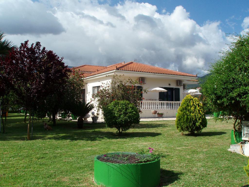 Finikes Studios Kefalonia Sami  Exteriör bild