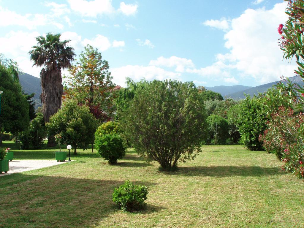 Finikes Studios Kefalonia Sami  Exteriör bild
